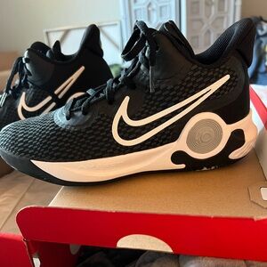 Nike Black and White Athletic Sneakers